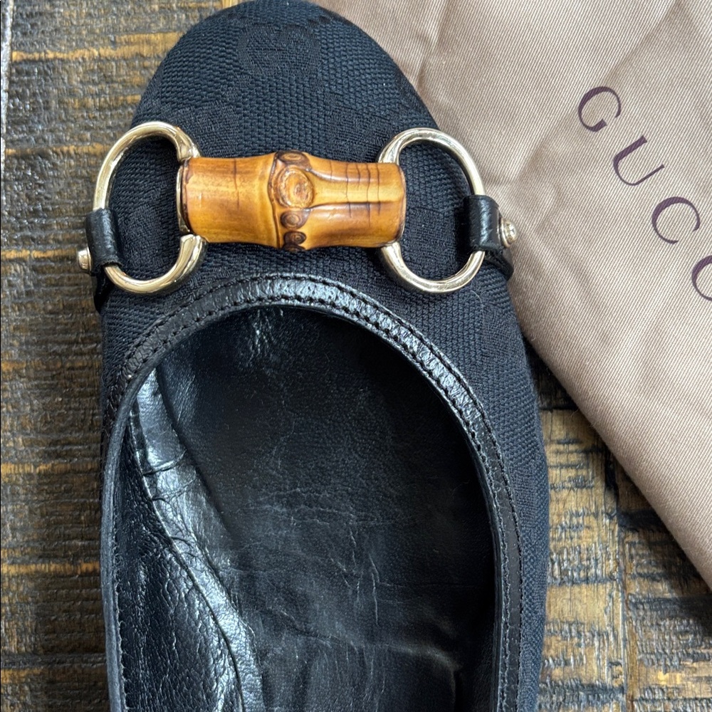 Gucci Black Flats with Iconic Bamboo Horse Bit Accent - Picture 5 of 8